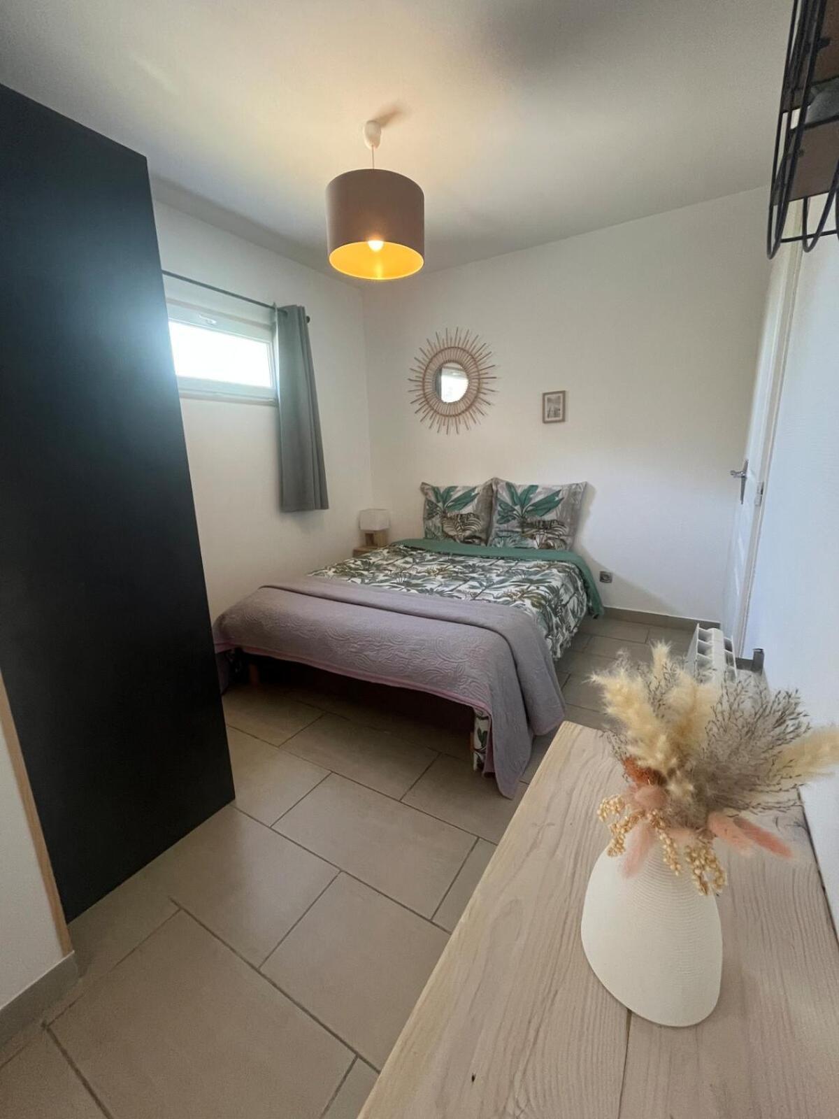 Studio Cosy Avec Climatisation Et Terrasse Malataverne Exteriér fotografie